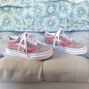 NWOT Gray Suede Vans